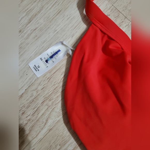 NEW bikini! - Picture 4 of 4